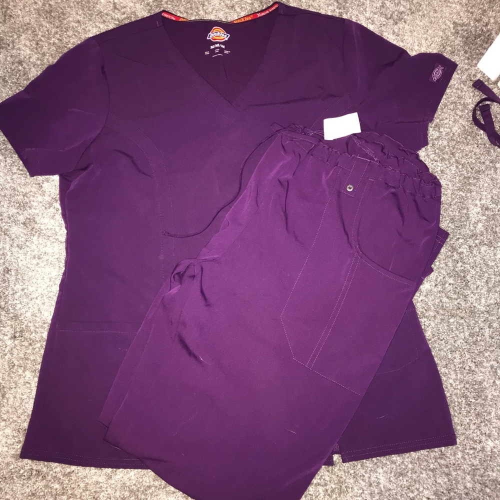 Dickies scrubs